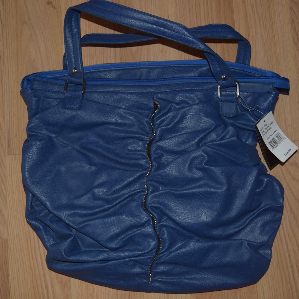 Fashion Forward ruched blue synthetic leather zipper detail shoulder bag/purse